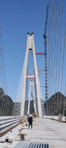 粘贴钢板施工，武汉新顺畅桥检车租赁公司在桥梁维修加固工程主要应用技术